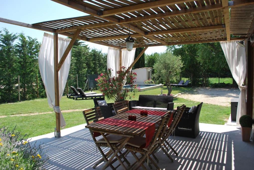 Le Cabanon Tendance Du Luberon Merindol Екстер'єр фото