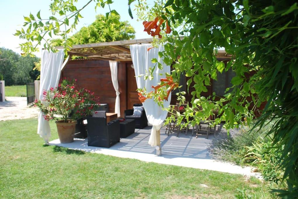 Le Cabanon Tendance Du Luberon Merindol Екстер'єр фото